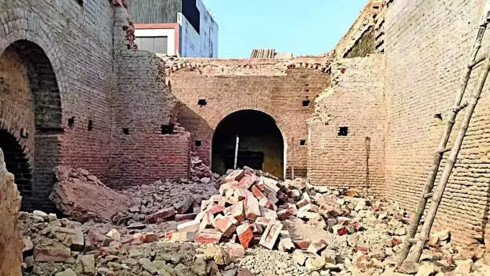 Mughal Heritage Site Mubarak Manzil Demolished Despite Protection Notification