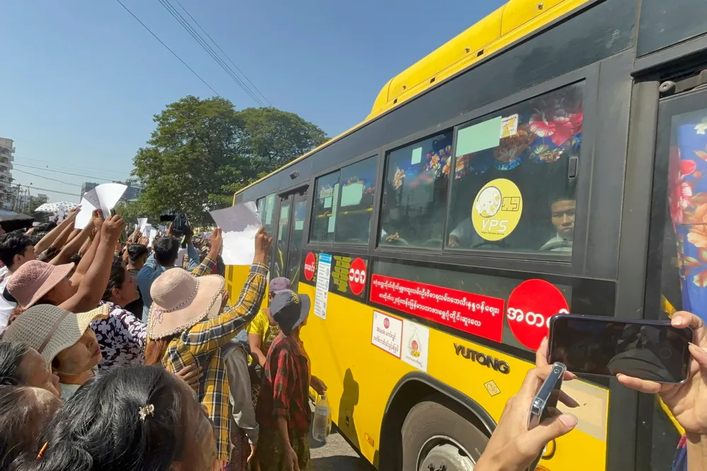 Myanmar Grants Mass Amnesty with Release of Over 6,000 Prisoners on Independence Day