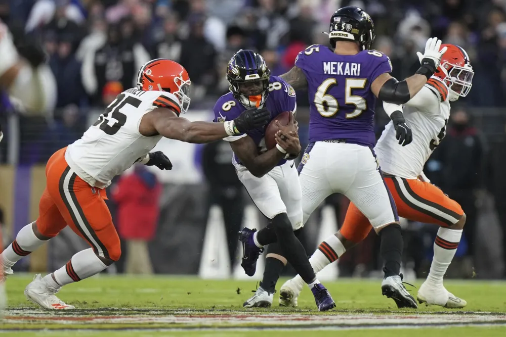 Myles Garrett Seeks Trade from Cleveland Browns, Eyes Super Bowl Opportunity