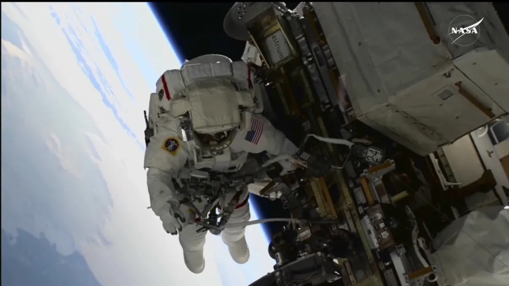 NASA's Stuck Astronauts Successfully Complete Their First Spacewalk Together