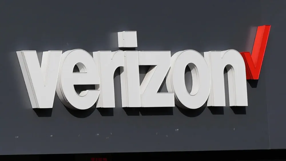 Verizon Faces Nationwide Service Outage Affecting Hundreds of Thousands