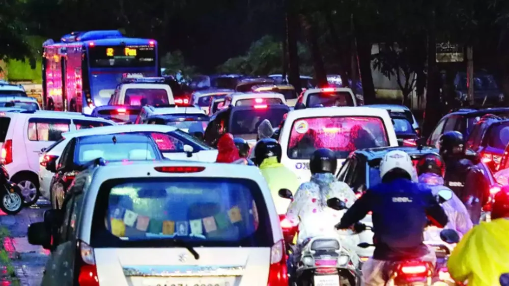 New Year Travel Surge Leads to Traffic Jams on Mumbai-Goa Highway