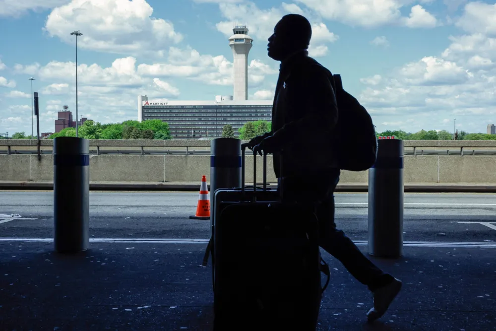 Newark Airport Faces Major Disruption Due to Radar Outage