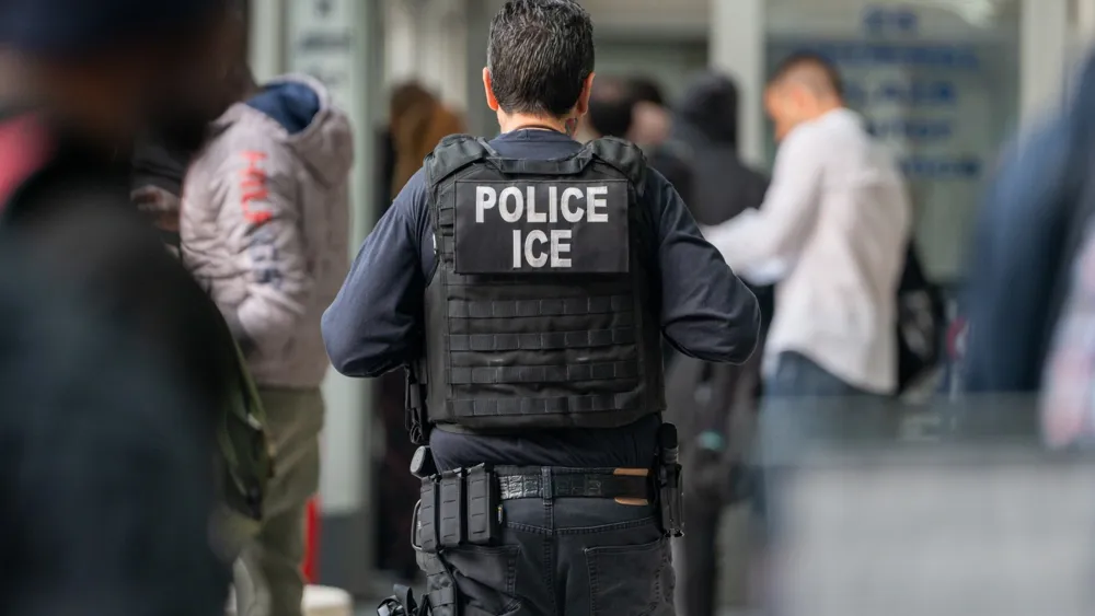 Newark Mayor Condemns Warrantless ICE Raid Detaining Undocumented Immigrants and U.S. Citizens