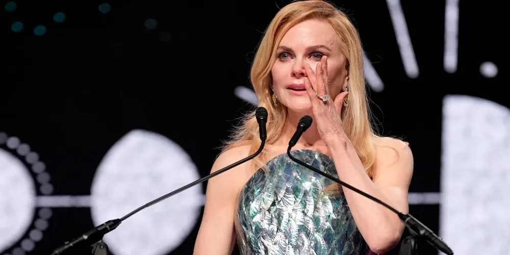 Nicole Kidman honors late mother with emotional speech at Palm Springs awards