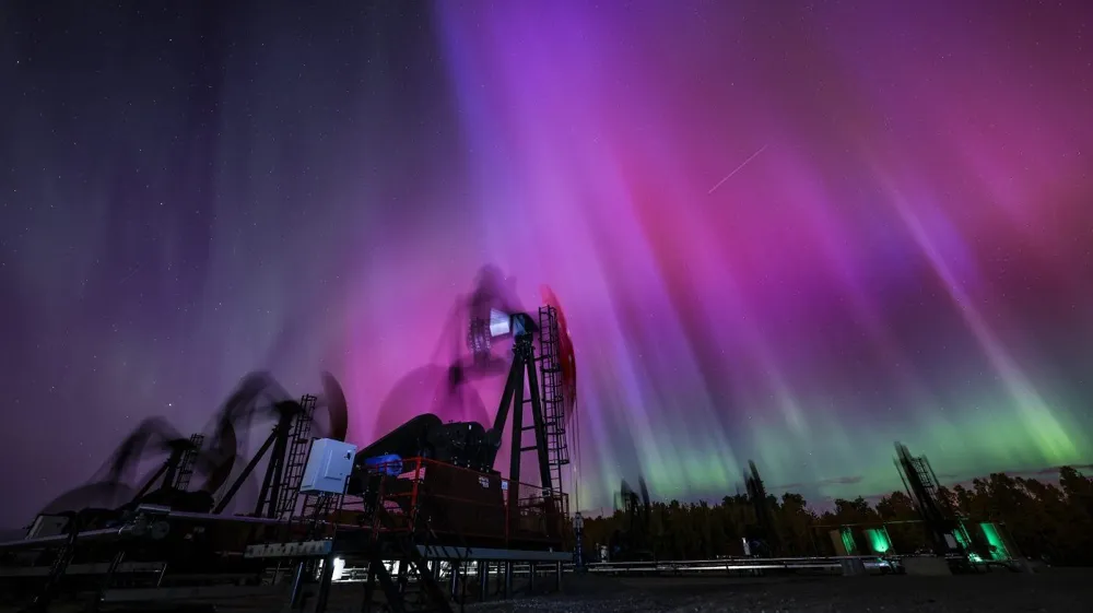 Northern Lights Expected to Grace Continental US on New Year’s Eve