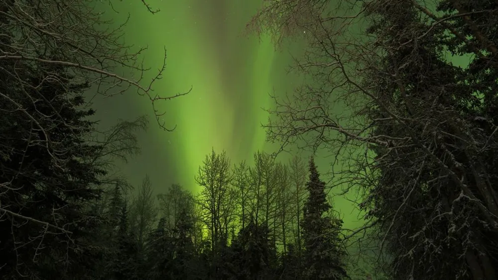 Northern Lights Expected Tonight Across 10 U.S. States Amid Minor Geomagnetic Storm