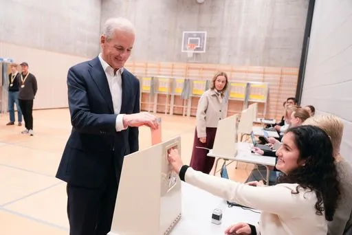 Norway's Left-Wing Bloc Secures Narrow Election Victory Amid Populist Surge