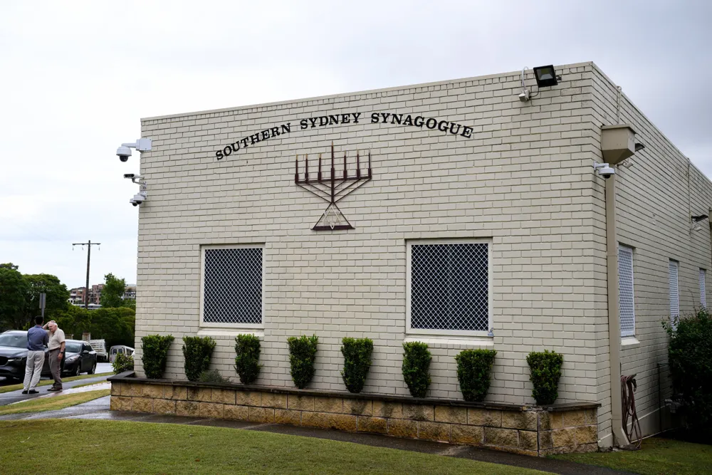 NSW Premier Declares Synagogue Attack an Escalation in Antisemitic Crimes in Australia