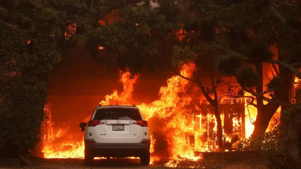 Officials in LA caution against looting during wildfires, report 20 arrests