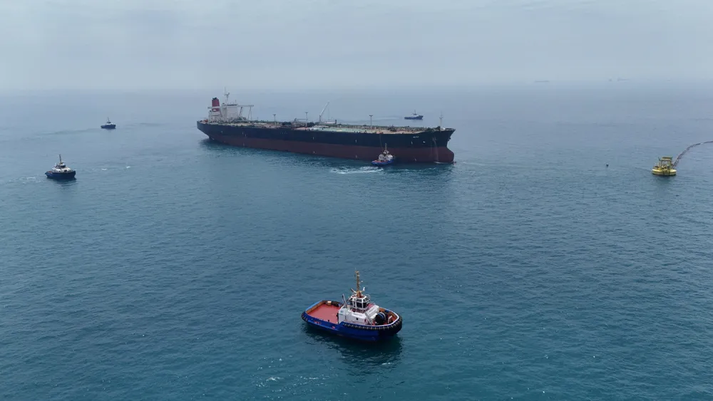 Oil Prices Surge Amid US Strikes and Renewed Iran Tensions