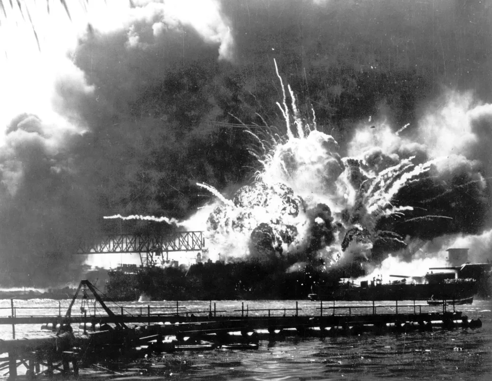 Oldest Pearl Harbor survivor, Warren Upton, passes away at 105