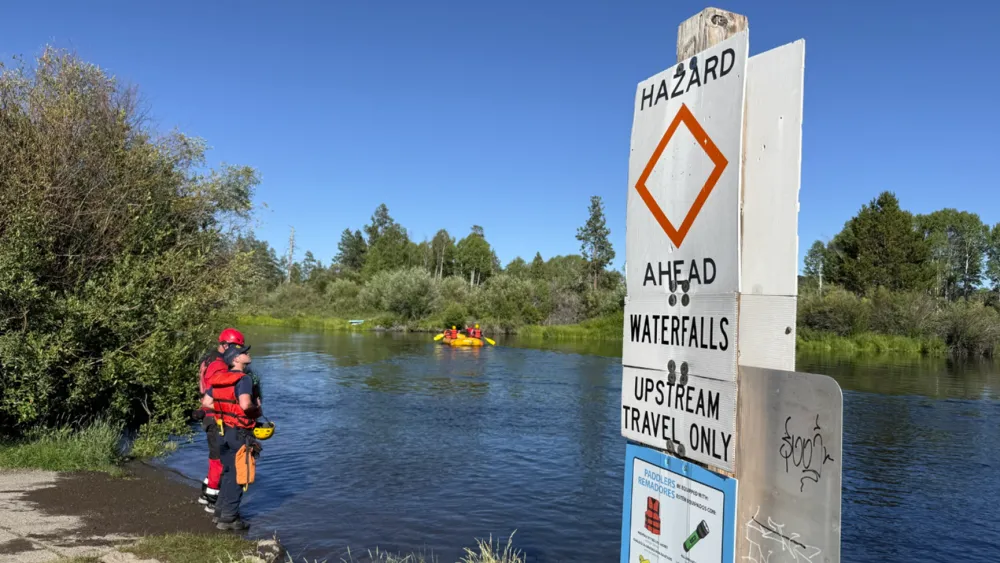 One dead, two missing after group swept over Dillon Falls in Oregon