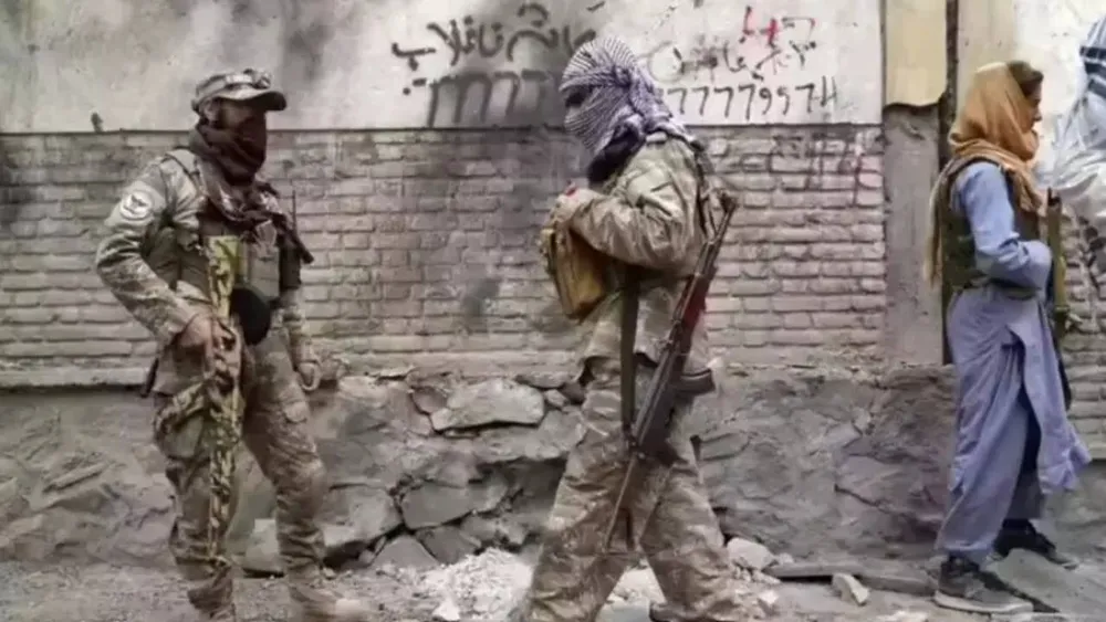 Pakistan and Afghanistan Agree to Immediate Ceasefire Following Qatari Mediation