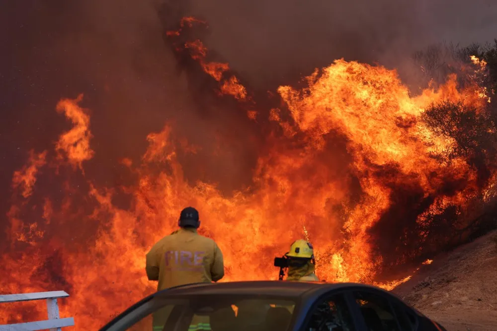 Palisades Fire Escalates as Winds Intensify, Firefighters Face Tough Night Ahead