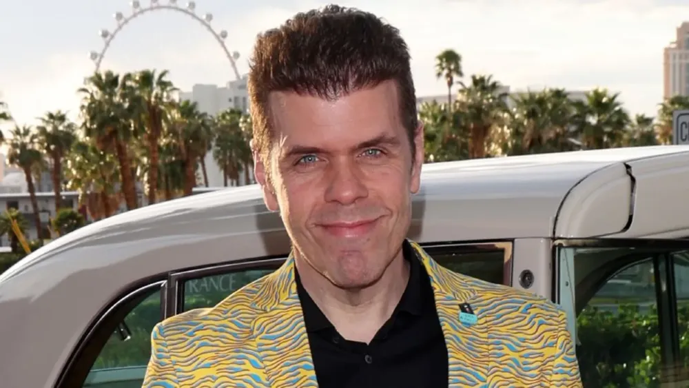 Perez Hilton hospitalized after alarming TikTok livestream leads to emergency response