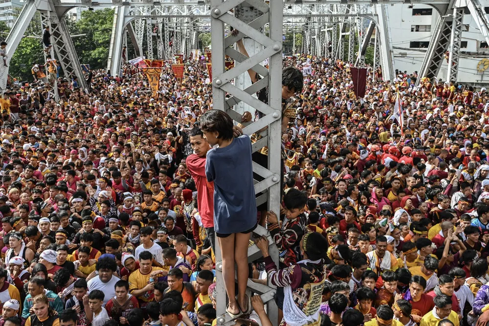 Philippines' Black Nazarene procession attracts massive crowds of devotees