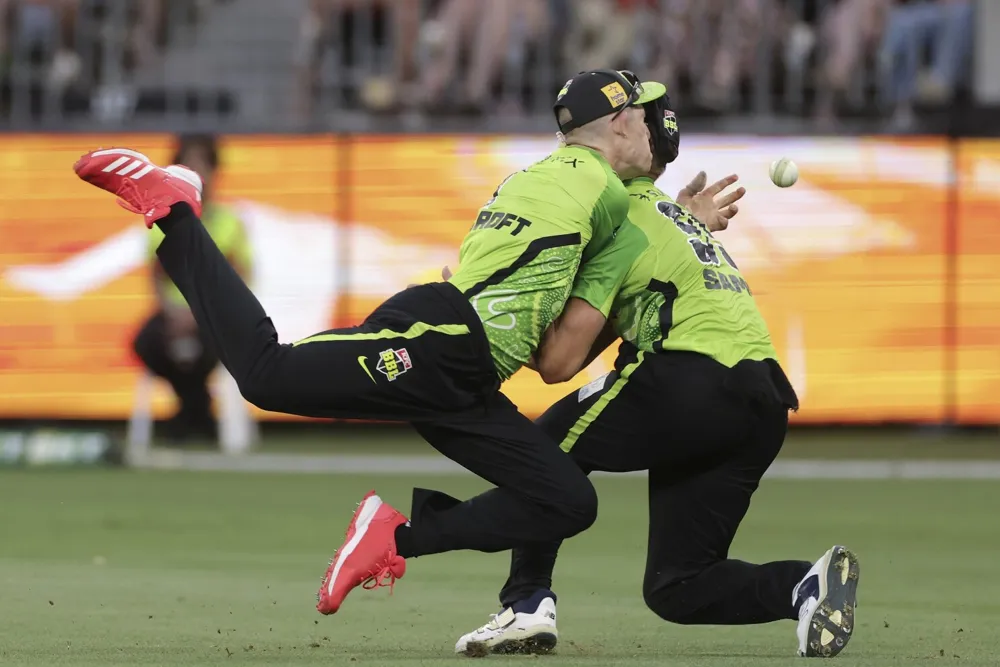 Players hospitalized after collision during T20 Big Bash League match in Perth