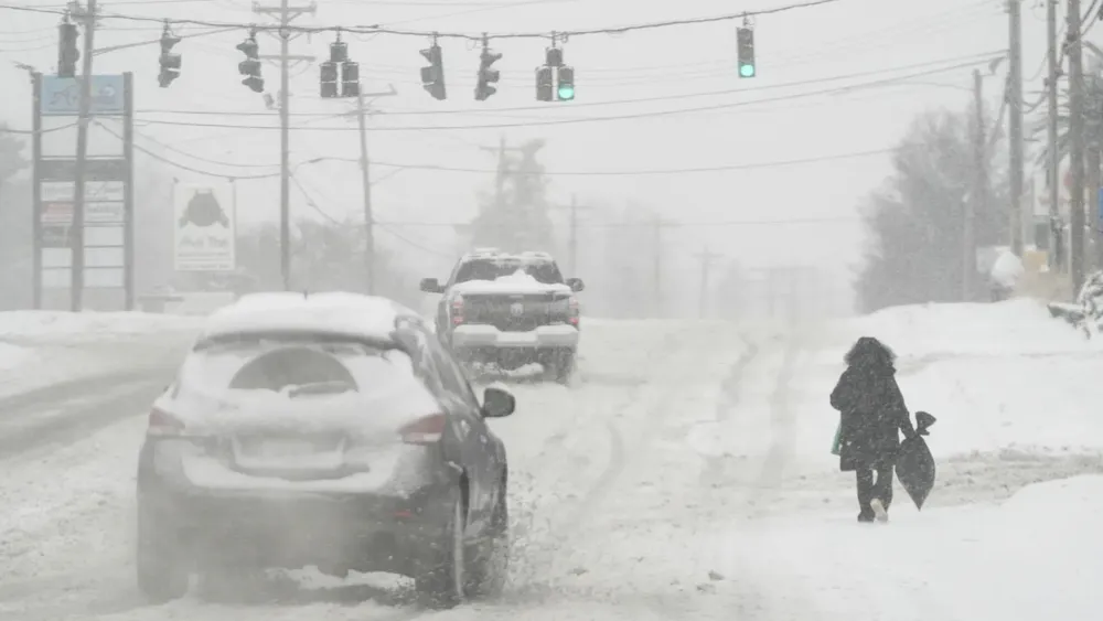 Polar vortex causes severe winter storm, disrupting over 9,000 flights in the U.S.