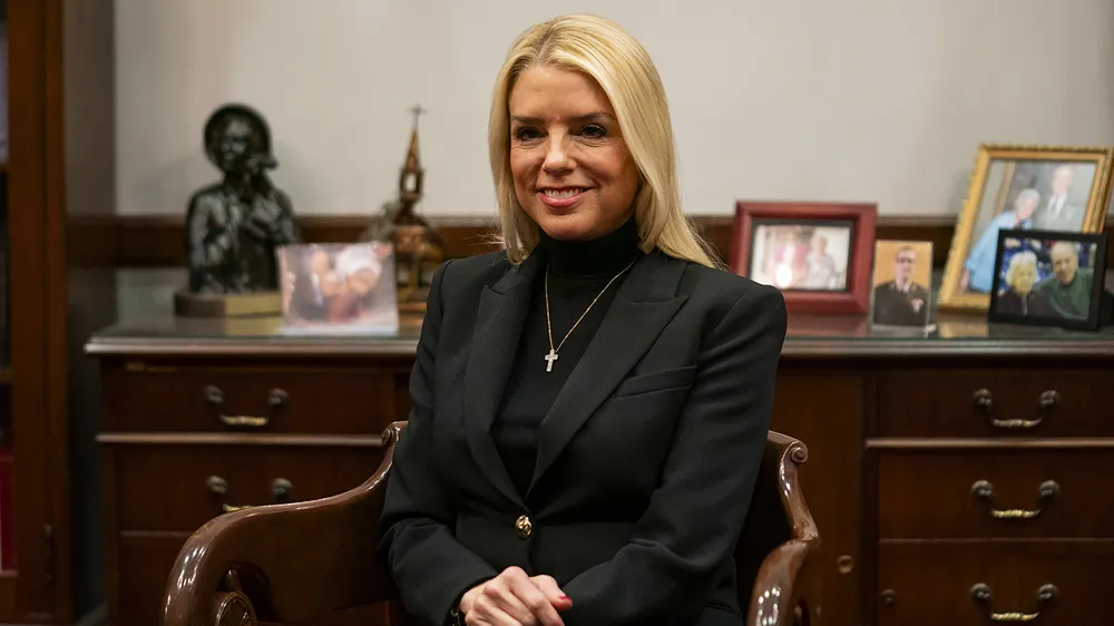 Police Union Backs Pam Bondi as Trump’s Attorney General Nominee