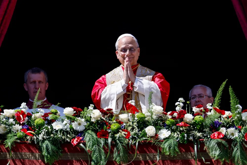 Pope Leo XIV Calls for Peace Amid Global Conflicts in His First Easter Address