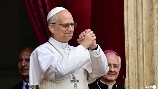 Pope Leo XIV Calls for Peace in His First Sunday Address