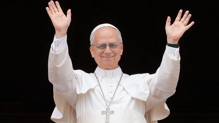 Pope Leo XIV Calls for Peace in Ukraine and Gaza During First Sunday Blessing