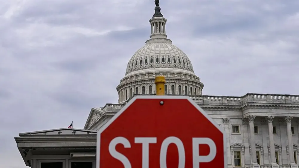 Potential Impacts of U.S. Government Shutdown on Travel and Services