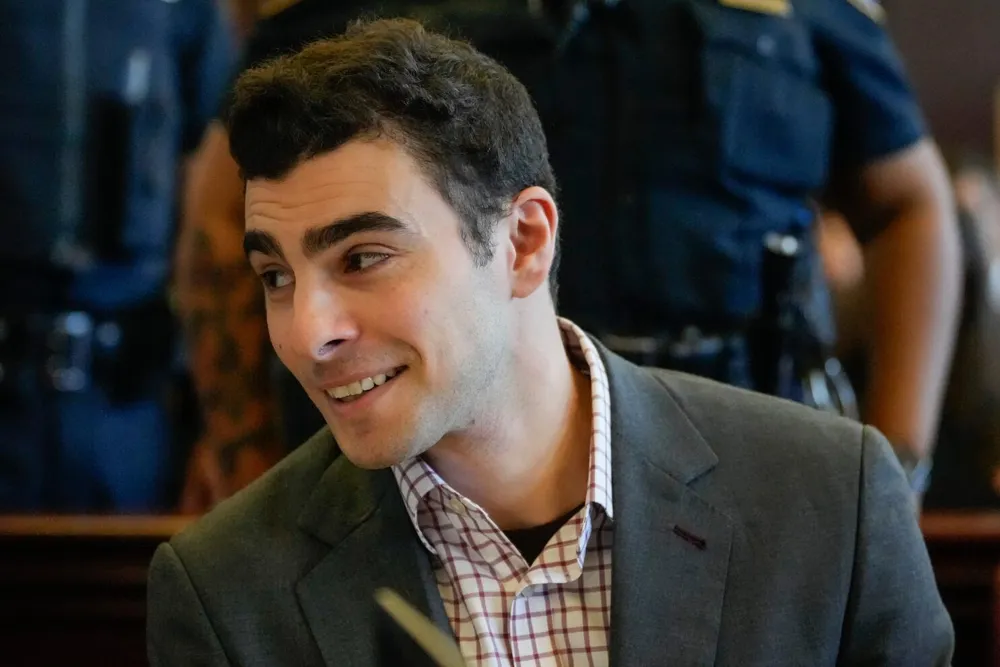 Luigi Mangione challenges key evidence in trial for the murder of UnitedHealthcare CEO