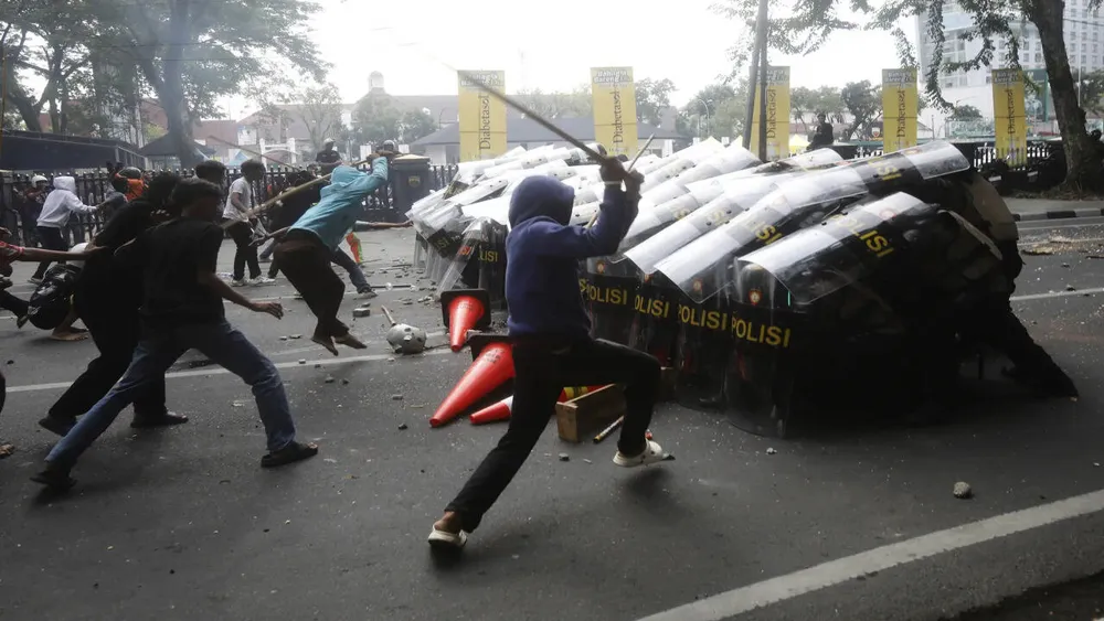 Indonesian President Prabowo Subianto Faces Public Outcry Amid Nationwide Protests