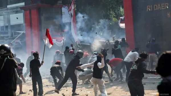 Indonesian Protests Erupt Following Police Killing of Ride-Sharing Driver