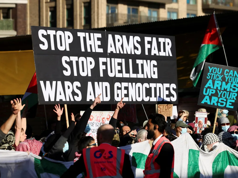 Protests Erupt in London Ahead of Israeli President Herzog's Controversial Visit