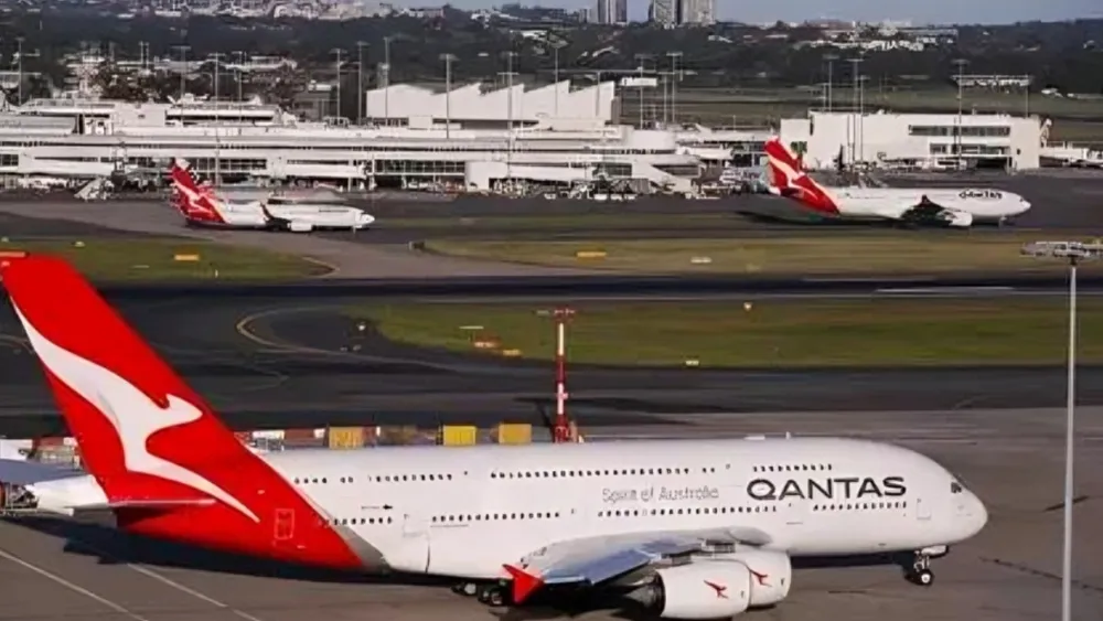 Qantas Flight Diverted After Passenger Bites Flight Attendant