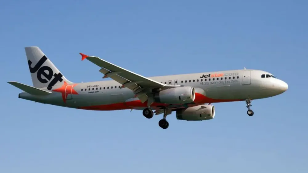 Qantas Closes Jetstar Asia, Cutting Jobs Amid Rising Costs