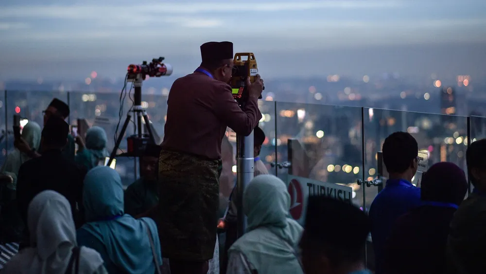 Ramadan 2026: Crescent Moon Sighting Determines Start Dates Worldwide