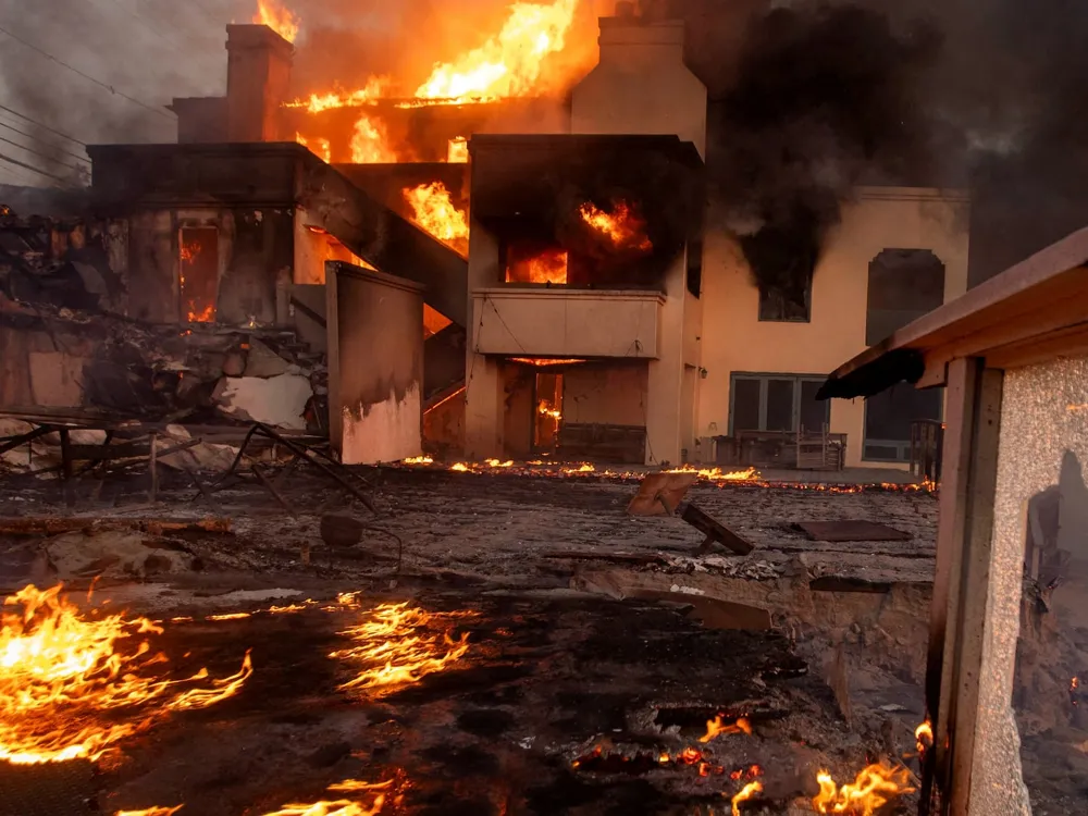 Residents Apprehend Suspected Arsonist During L.A. Wildfires