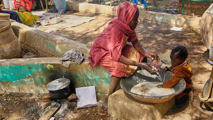 Sudan's Army Withdraws from El-Fasher Amid Escalating Atrocities by RSF