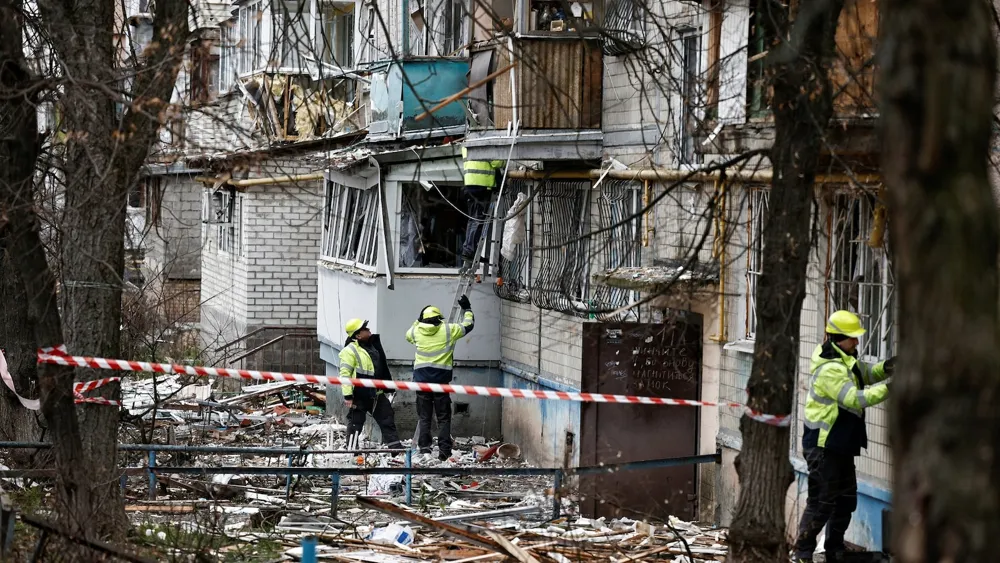 Russian Strikes Cause Widespread Power Outages in Ukraine Ahead of Christmas