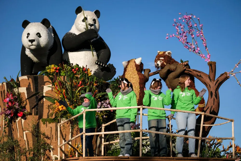 San Diego Zoo's float wins Sweepstakes Award at 136th Rose Parade