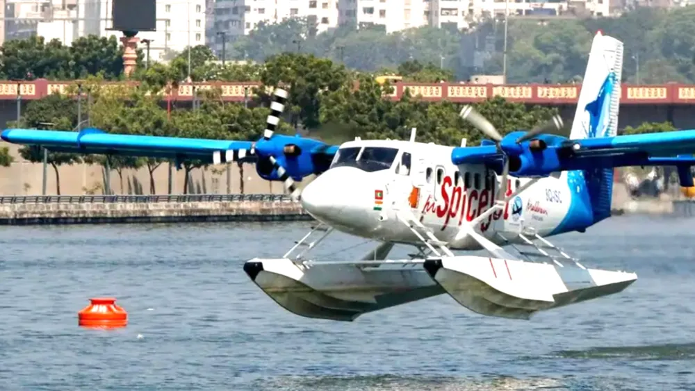 Six Killed After Small Plane Crashes Off San Diego Coast