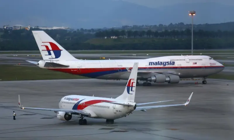 Search for elusive Malaysia Airlines Flight MH370 to resume on December 30