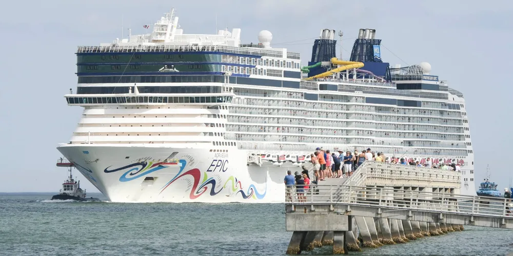 Search suspended for man who fell overboard from Norwegian Cruise Line ship