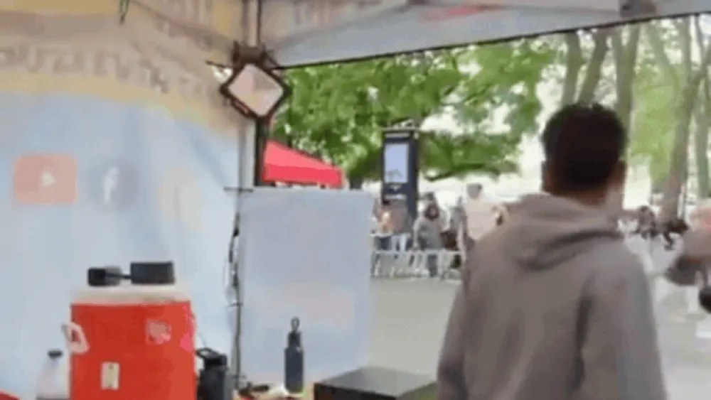 Seattle food festival shooting leaves 2 dead, 5 injured amid chaos