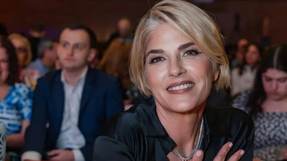 Selma Blair Arrested After Allegedly Assaulting Flight Attendants on Delta Flight