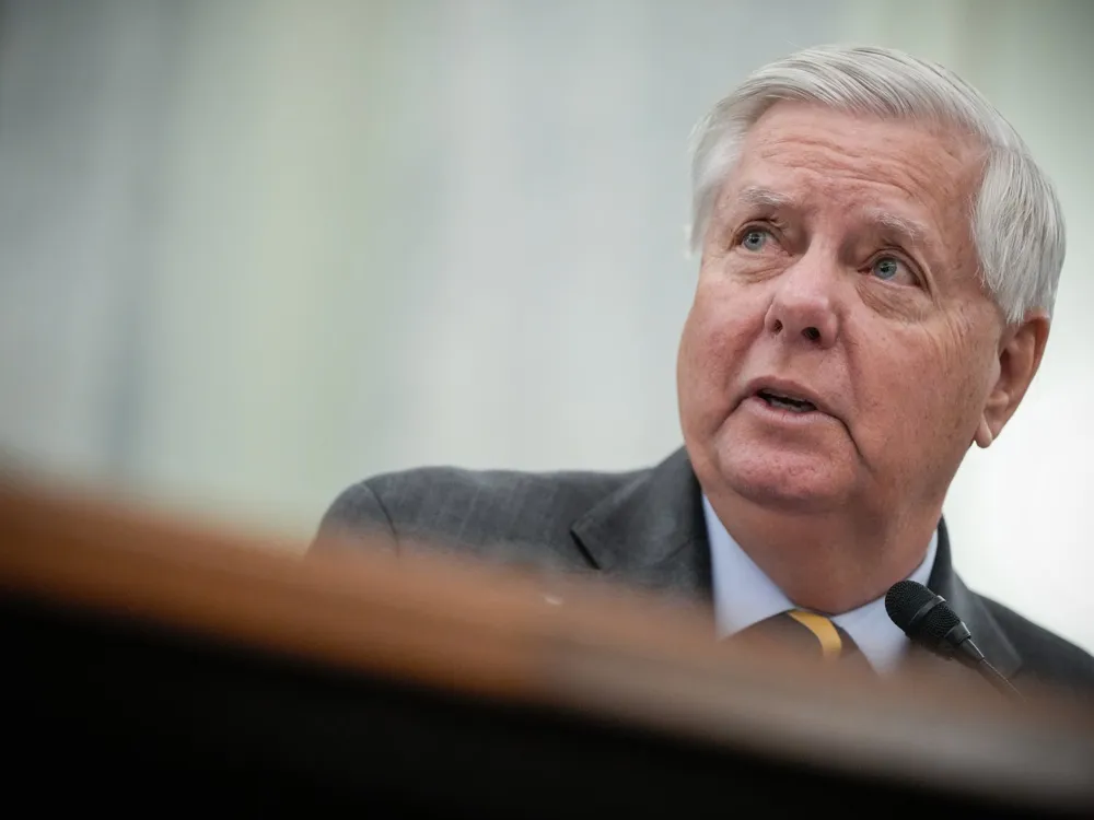 Senate Approves Comprehensive Sanctions Bill Targeting Russian Oil Amid Ukraine Conflict