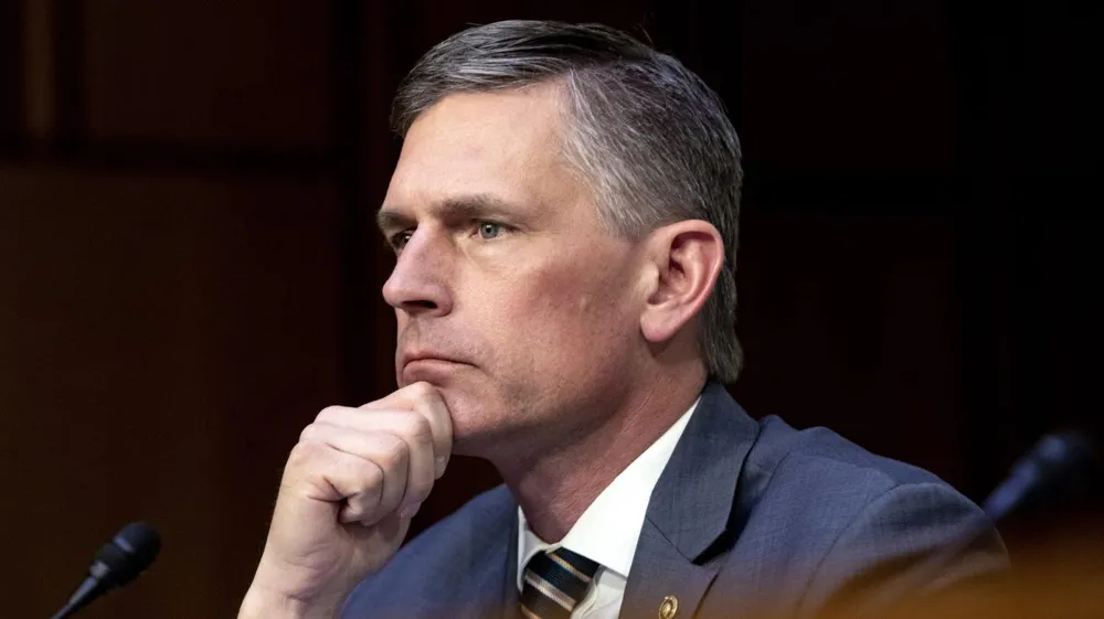 Senate Democrat Heinrich Criticizes Fast-Tracked Hearing for Trump Energy Nominee Over Missing Disclosures