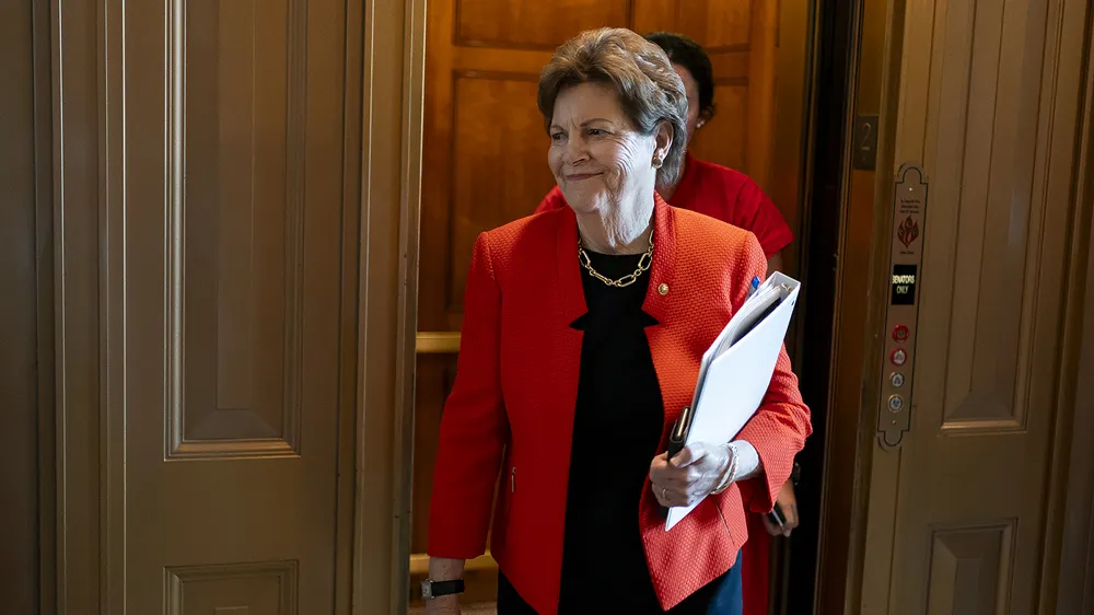 Senator Jeanne Shaheen Announces Retirement, Deepening Challenges for Democrats in 2026