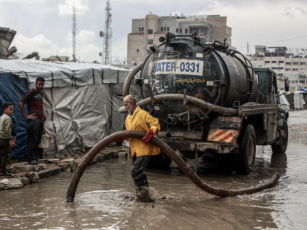 Severe Flooding Threatens Displaced Families in Gaza Amid Ongoing Shelter Crisis