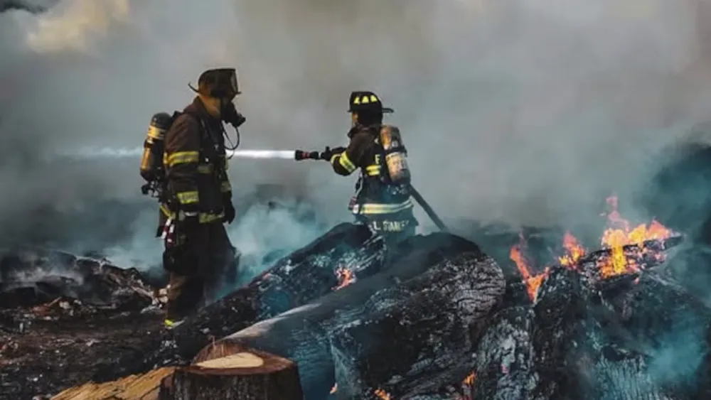 Fires Rage Across Carolina: Evacuations and Emergency Declarations Amid Ongoing Blaze Efforts