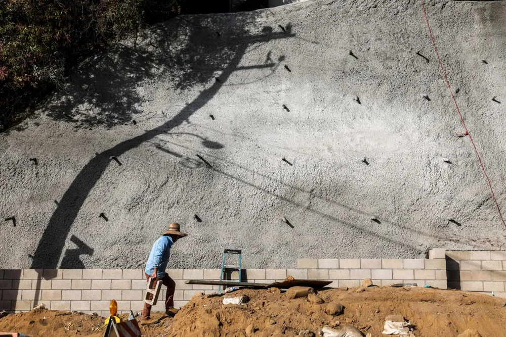 Severe Windstorm Warning for Southern California: Up to 100 mph Winds Expected